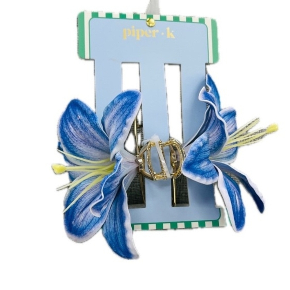 💙▪️Piper K▪️ Blue Floral Lily Hair Clip
